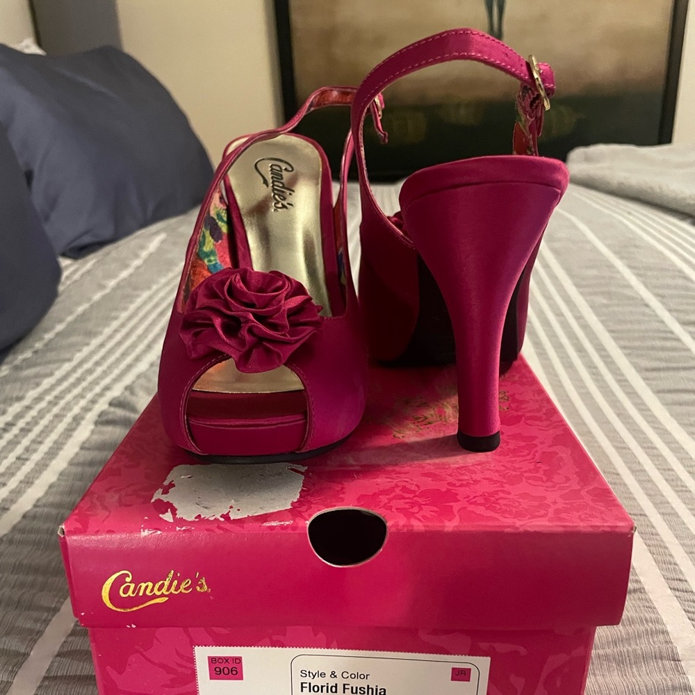 NIB Candie’s Florid Fuschia slingback pumps sz 7